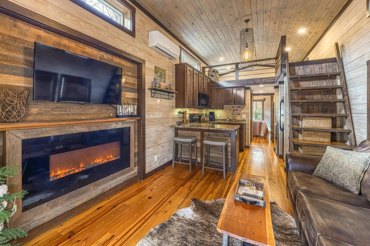 Smoky Mountain Tiny Home Pigeon Forge Eksteriør bilde