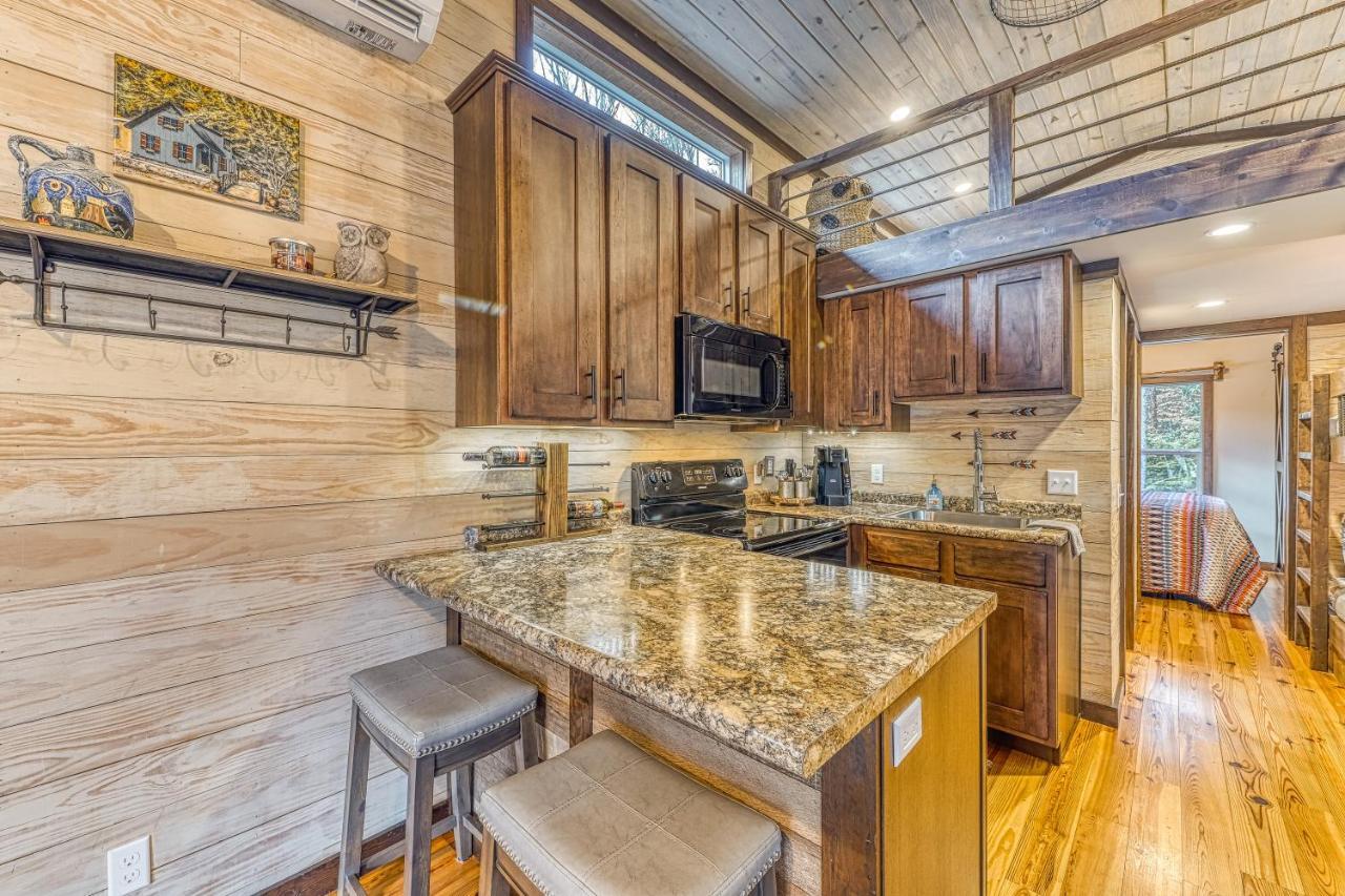 Smoky Mountain Tiny Home Pigeon Forge Eksteriør bilde