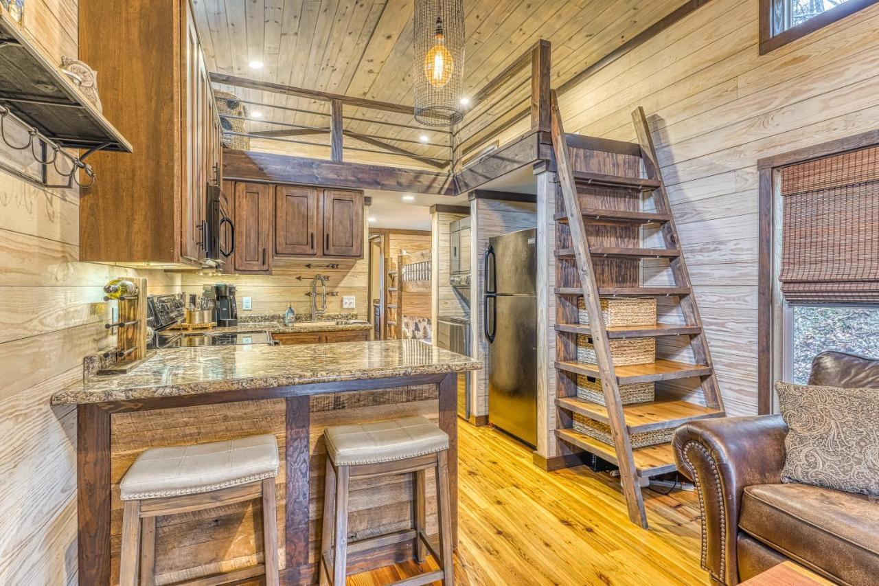 Smoky Mountain Tiny Home Pigeon Forge Eksteriør bilde