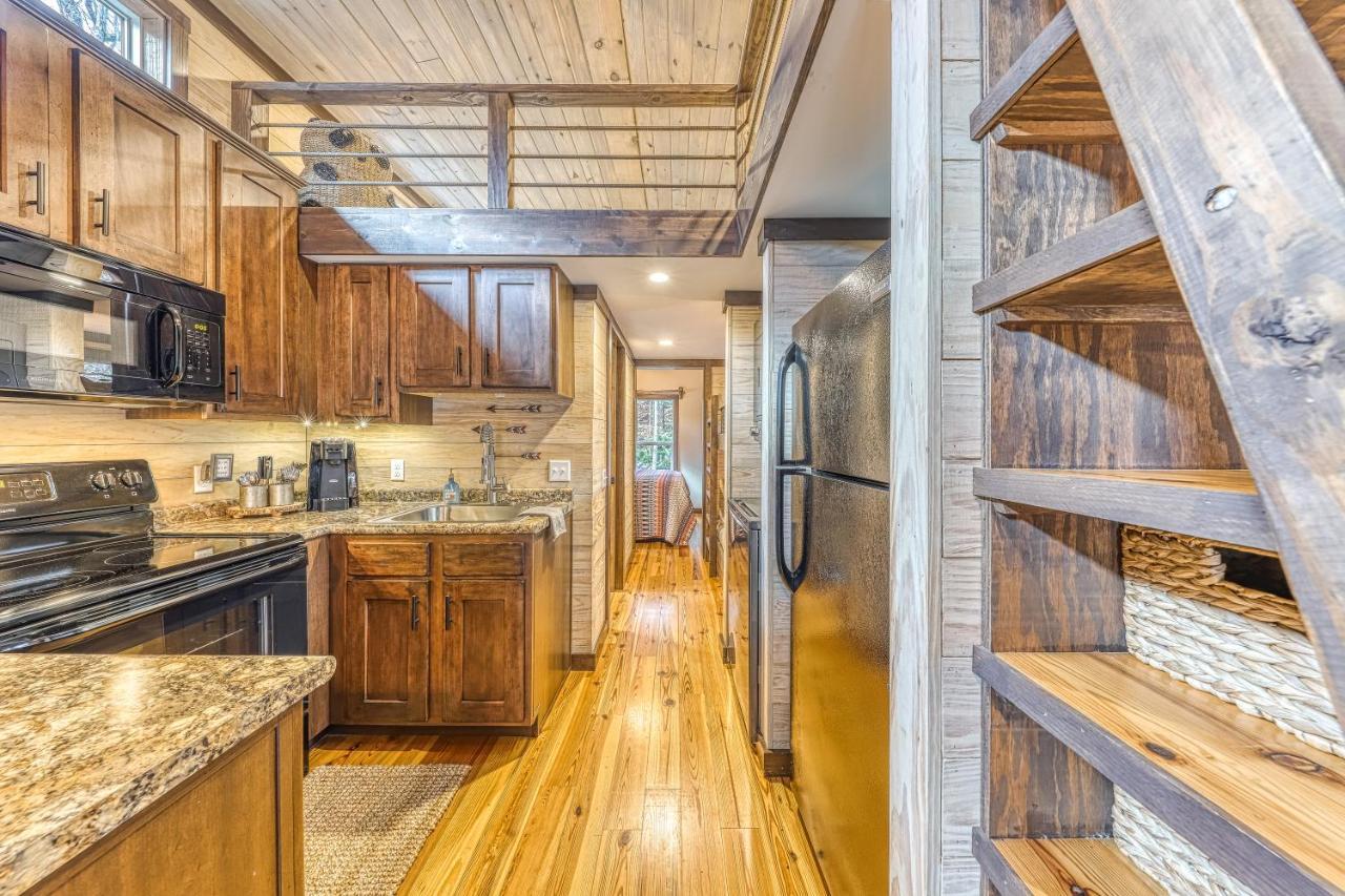 Smoky Mountain Tiny Home Pigeon Forge Eksteriør bilde