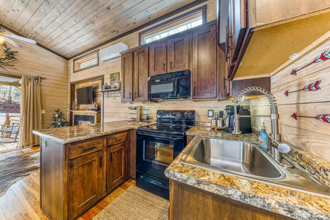 Smoky Mountain Tiny Home Pigeon Forge Eksteriør bilde